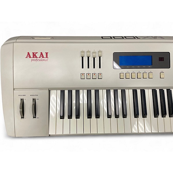 Used Akai Professional MX1000 Keyboard Workstation