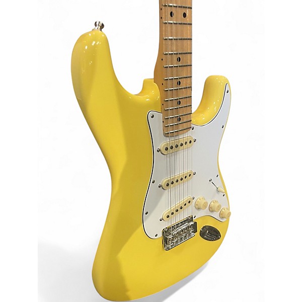 Used 2021 Fender Player Stratocaster Buttercream Solid Body Electric Guitar