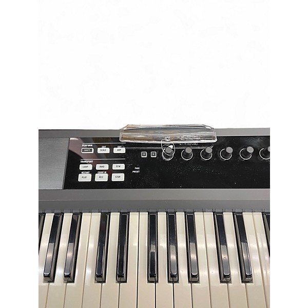 Used Native Instruments Komplete Kontrol S61 MIDI Controller