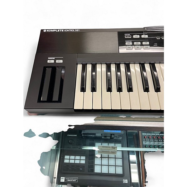 Used Native Instruments Komplete Kontrol S61 MIDI Controller