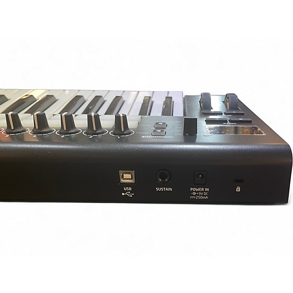 Used Novation Launchkey 25 Key MIDI Controller