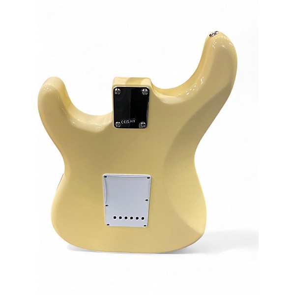 Used Fender Artist Series Yngwie Malmsteen Stratocaster Vintage White Solid Body Electric Guitar