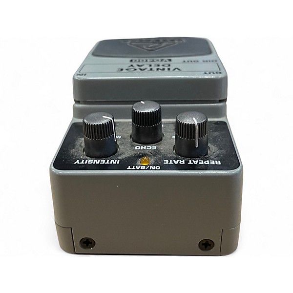 Used Behringer VD400 Vintage Delay Effect Pedal
