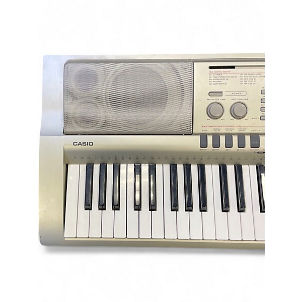 Used Casio WK200 76 Key Keyboard Workstation