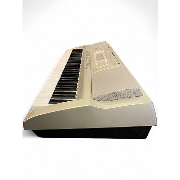 Used Casio WK200 76 Key Keyboard Workstation