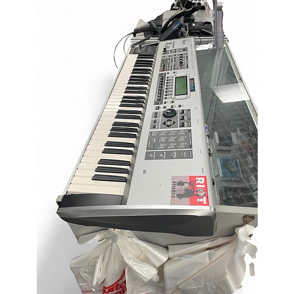 Used Roland FANTOM XA 61-KEY Arranger Keyboard