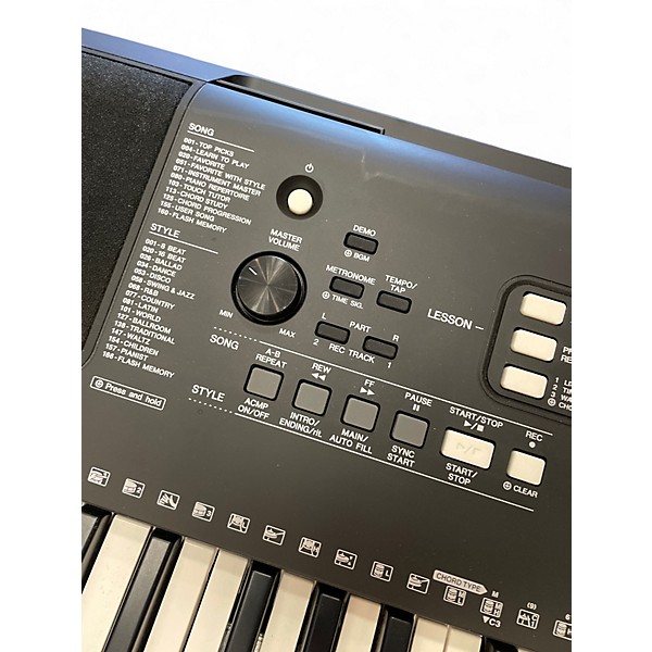 Used Yamaha PSRE363 61 Key Portable Keyboard
