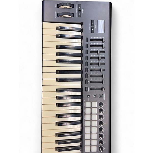 Used 2010s Novation Launchkey 61 Key MIDI Controller