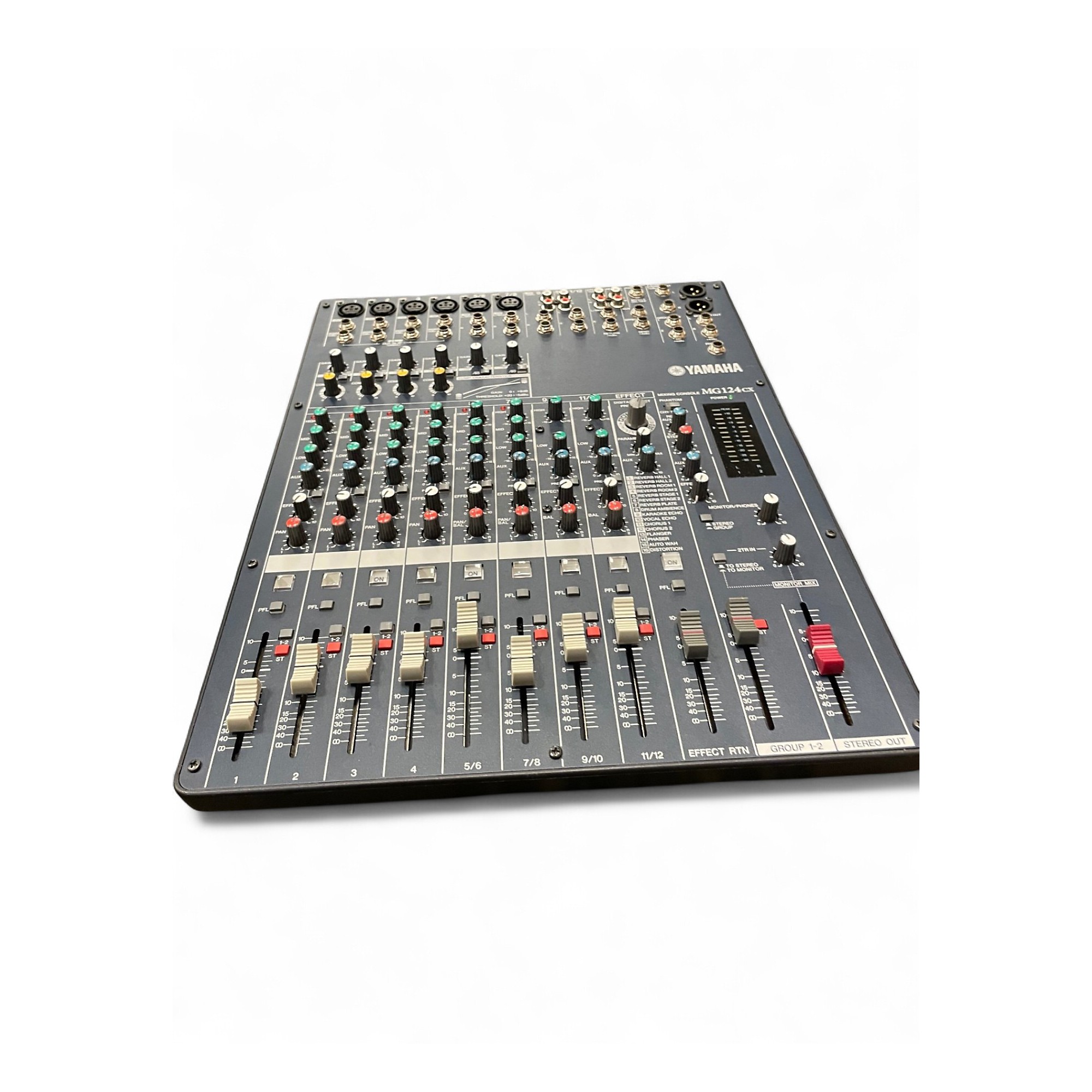 Used Yamaha MG124CX Unpowered Mixer | Guitar Center