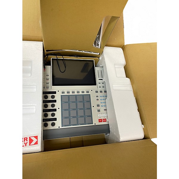 Used Akai Professional MPCXSE Production Controller