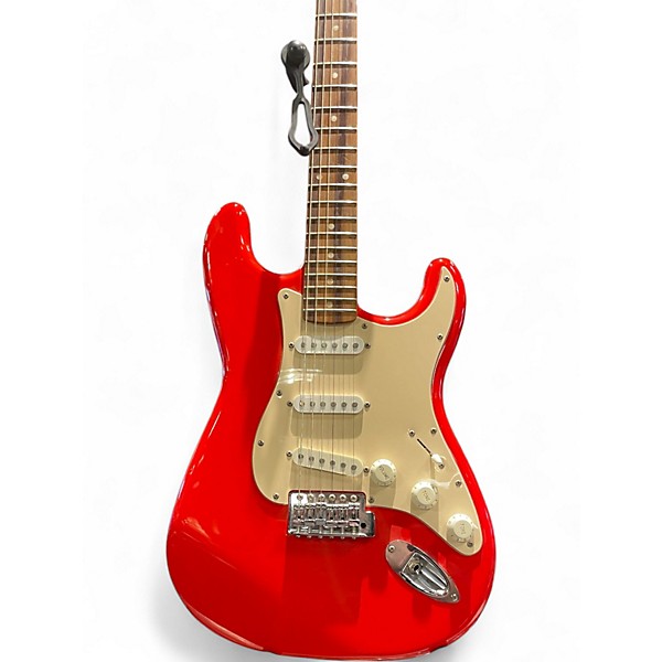 Used Squier Affinity Stratocaster Fiesta Red Solid Body Electric Guitar