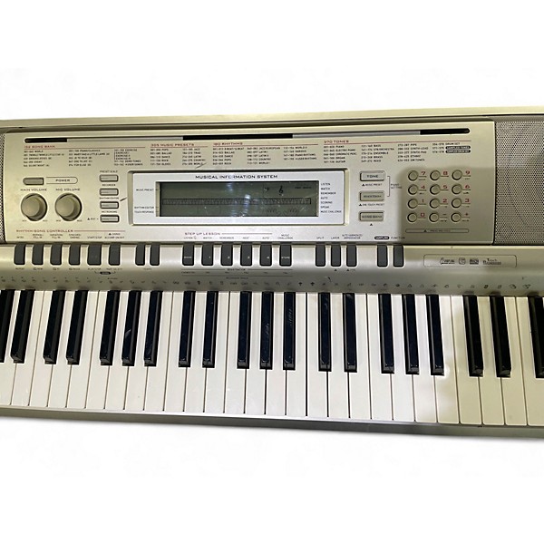 Used Casio WK200 76 Key Keyboard Workstation