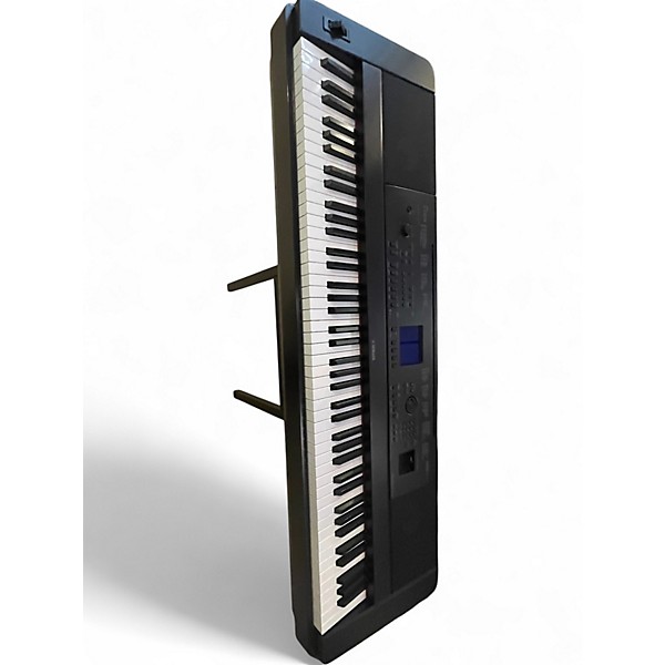 Used Yamaha DGX660 Portable Keyboard