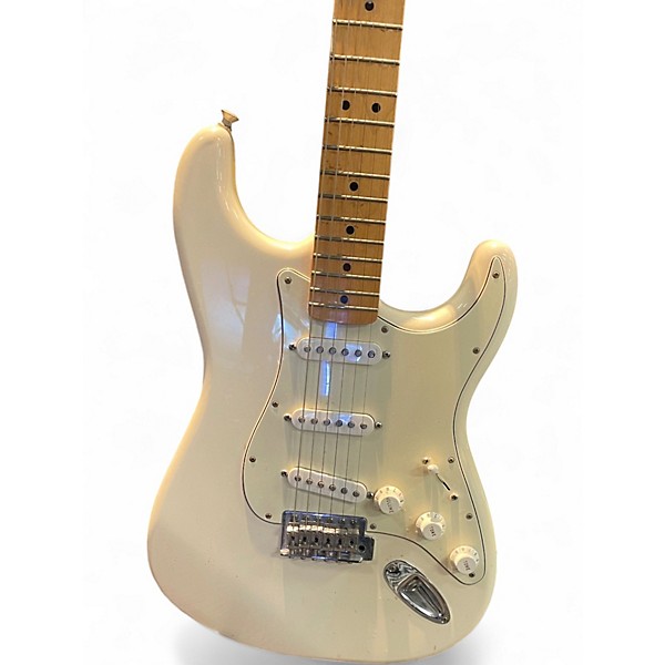Used Fender Standard Stratocaster Arctic White Solid Body Electric Guitar