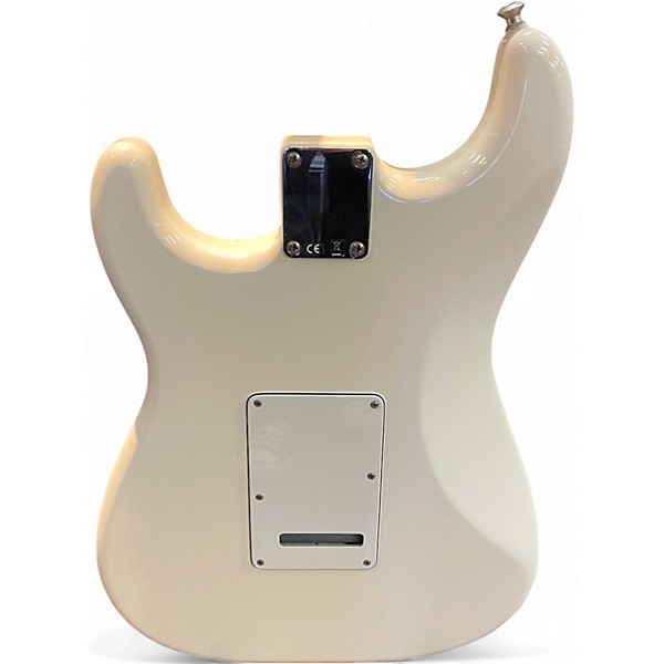 Used Fender Standard Stratocaster Arctic White Solid Body Electric Guitar