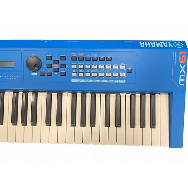 Used Yamaha MX61 61 Key Keyboard Workstation