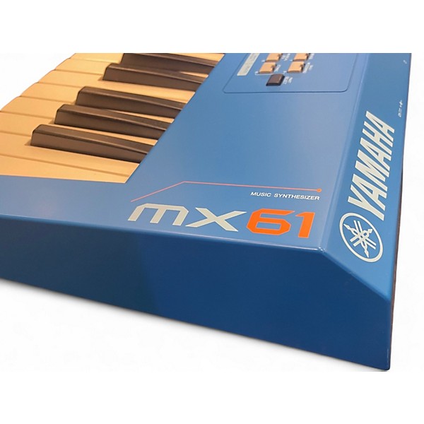 Used Yamaha MX61 61 Key Keyboard Workstation