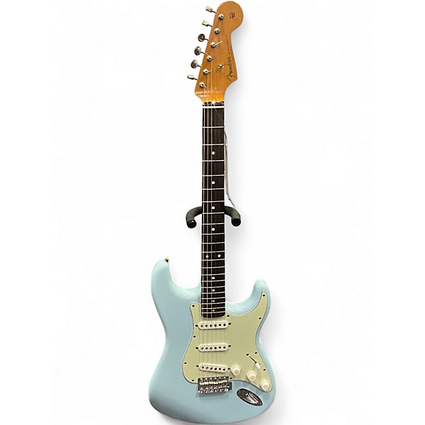 Used Fender Vintera II Roadworn 60s Stratocaster Sonic Blue Solid Body Electric Guitar