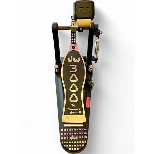 Used DW 3000 Series Single Single Bass Drum Pedal