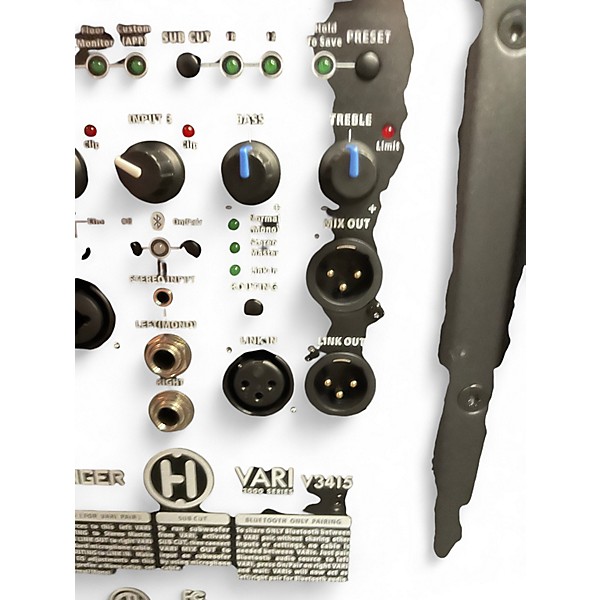 Used Harbinger vari 3415 Powered Speaker