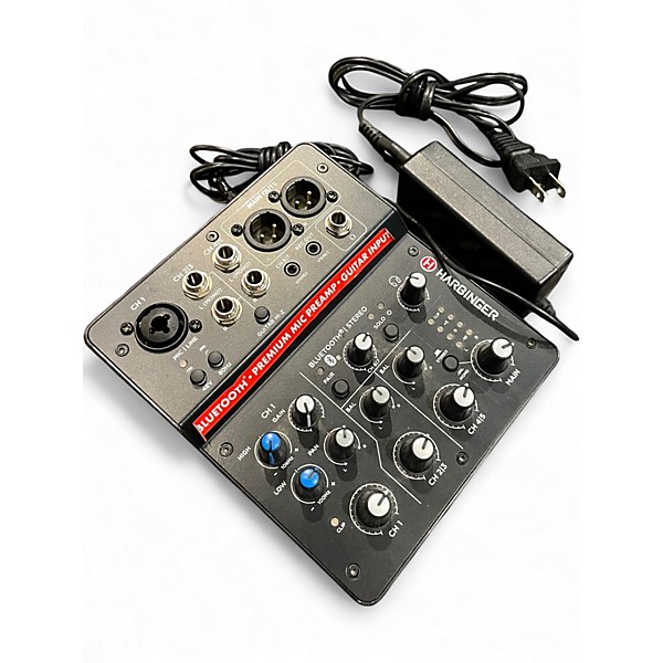 Used Harbinger LV7 Powered Mixer