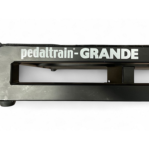 Used Pedaltrain GRANDE Pedal Board