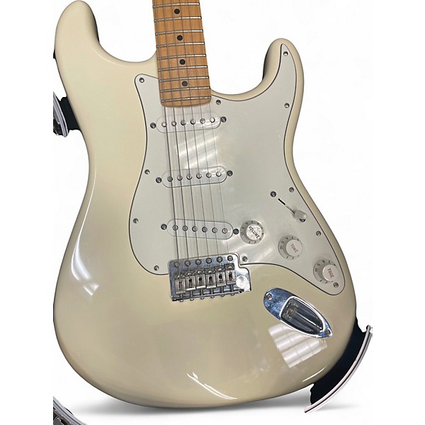 Used Fender American Special Stratocaster Pearl White Solid Body Electric Guitar