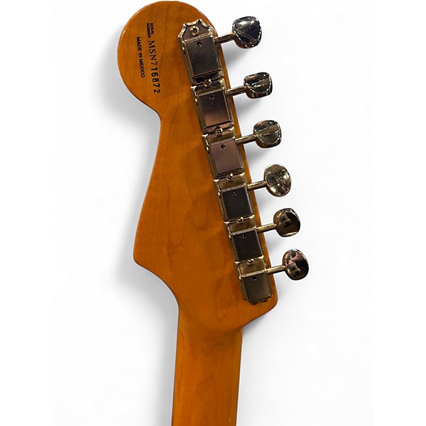 Used Fender Artist Series Robert Cray Stratocaster 3 Color Sunburst Solid Body Electric Guitar