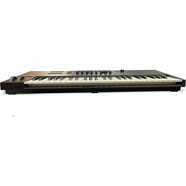 Used Native Instruments Kontrol S49 MK3