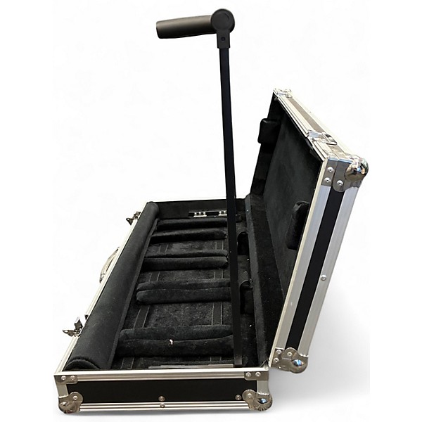 Used Road Runner RGFC7 7 Guitar Stand Flight Case Guitar Stand