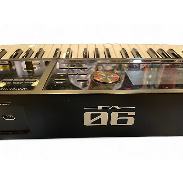 Used Roland FA 06 Keyboard Workstation