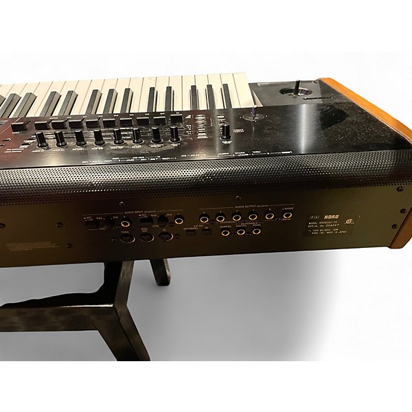 Used KORG Kronos 2 73 Key Keyboard Workstation