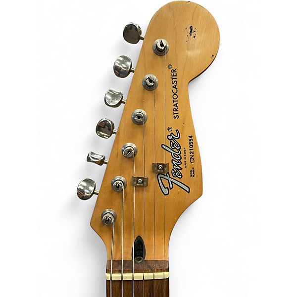 Used Fender 1992 Korean Stratocaster Lake Placid Blue Solid Body Electric Guitar