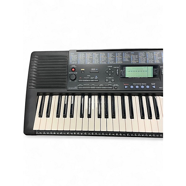Used Yamaha PSR320 61 Key Portable Keyboard