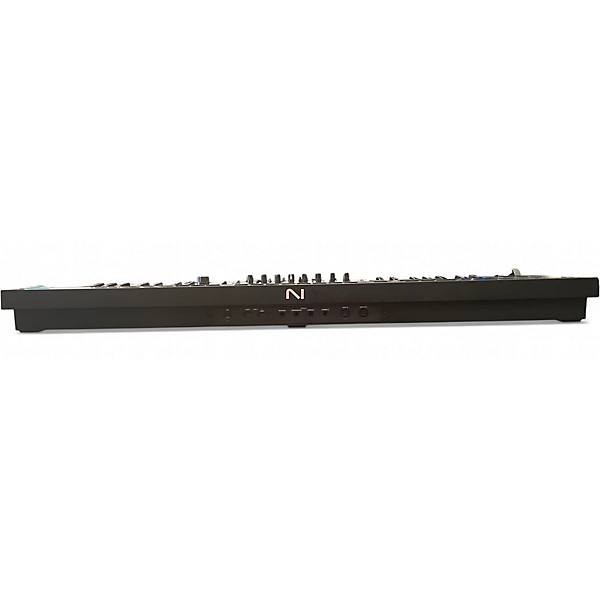 Used Native Instruments Komplete Kontrol S61 Mk3 MIDI Controller