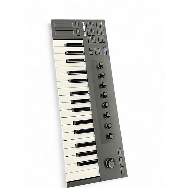 Used Native Instruments Komplete Kontrol M32 MIDI Controller