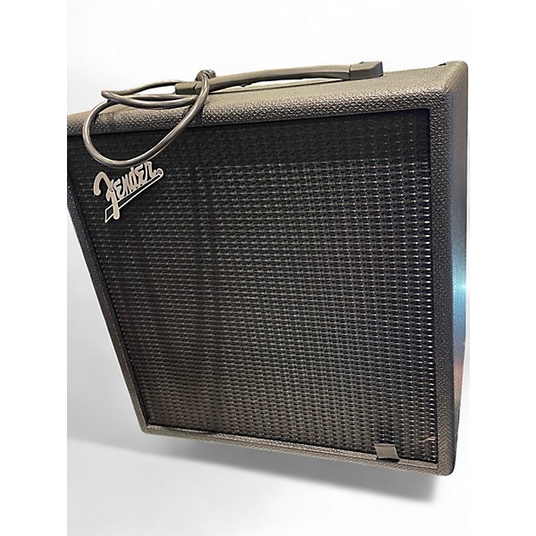 Used Fender rumble lt 25 Bass Combo Amp