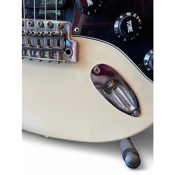Used Fender Standard Stratocaster Alpine White Solid Body Electric Guitar