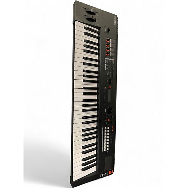 Used Yamaha MX61 61 Key Keyboard Workstation