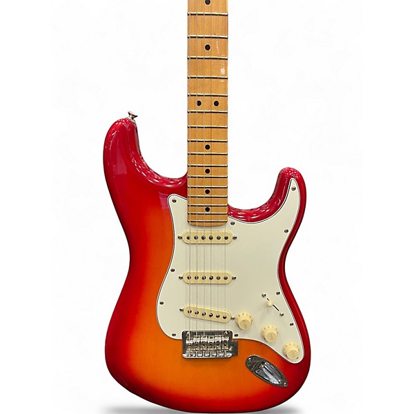Used 2025 Fender PLAYER II STRATOCASTER Cherry Sunburst Solid Body Electric Guitar