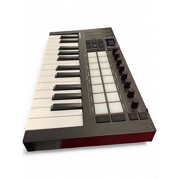 Used Novation Launchkey Mini 25 MK4 MIDI Controller