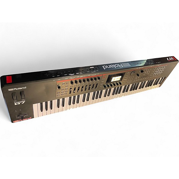 Used Roland Fantom 07 Keyboard Workstation