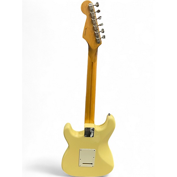 Used 1997 Fender Artist Series Yngwie Malmsteen Stratocaster Vintage White Solid Body Electric Guitar