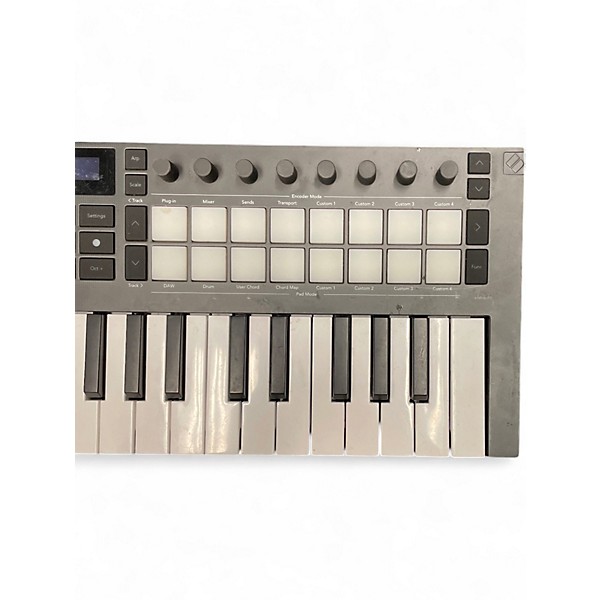 Used Novation Launchkey 25 Key MIDI Controller