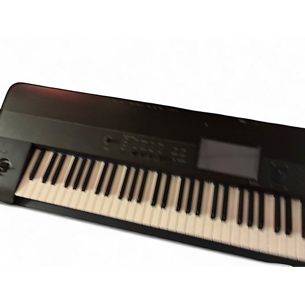 Used KORG Krome 88 Key Keyboard Workstation