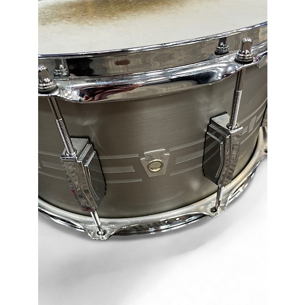 Used Ludwig 7X14 Heirloom Stainless Steel snare Stainless steel Drum