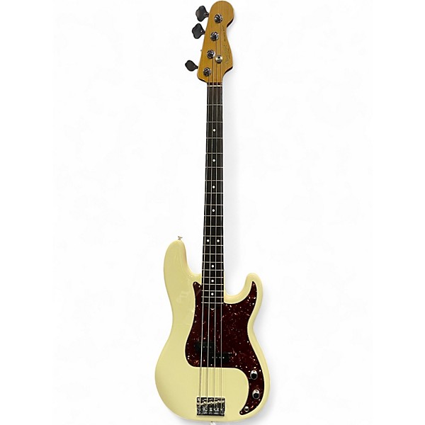 Used Fender American Professional Precision Bass Olympic White Electric Bass Guitar