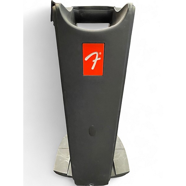 Used Fender Passport PD250 Powered Speaker