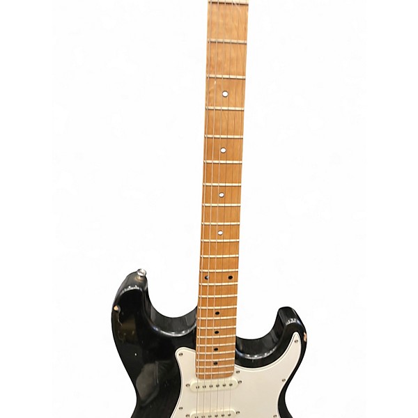 Used Behringer STRAT STYLE Black Solid Body Electric Guitar