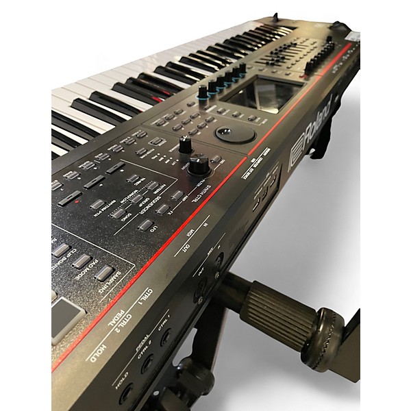 Used Roland Fantom 07 Keyboard Workstation